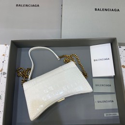 Replica Balenciaga...