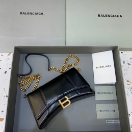 Replica Balenciaga...