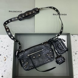 Replica Balenciaga Le...