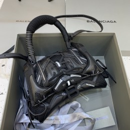 Replica Balenciaga...