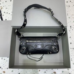 Replica Balenciaga Le...