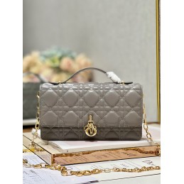 Replica Christian Dior Miss...