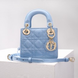 Replica Christian Dior...