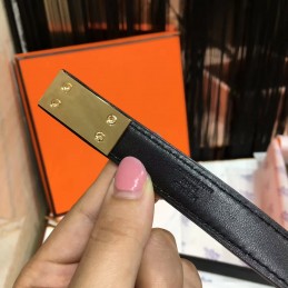 Replica Hermes Black White Reversible Gold H Buckle Leather Belt