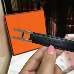 Replica Hermes White and Black Reversible H Buckle Leather Belt