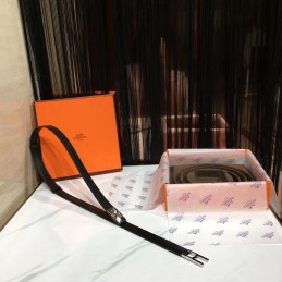 Replica Hermes White and Black Reversible H Buckle Leather Belt