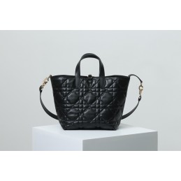 Replica Christian Dior...