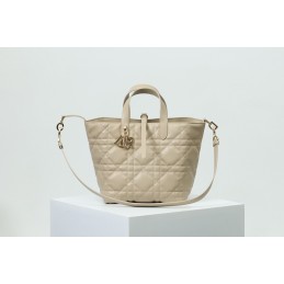 Replica Christian Dior...