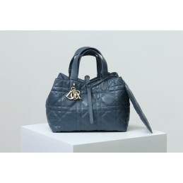 Replica Christian Dior...