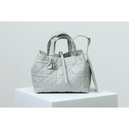 Replica Christian Dior...