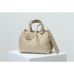 Replica Christian Dior...