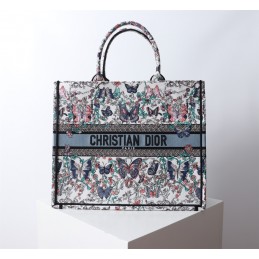 Replica Christian Dior Book...
