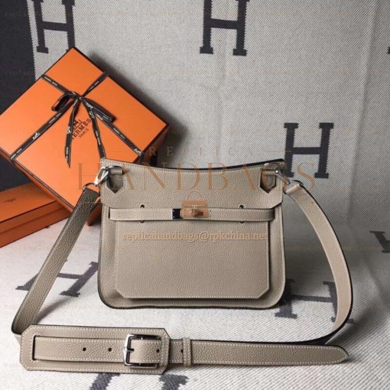 Replica Hermes Tan Jypsiere 28 Bag