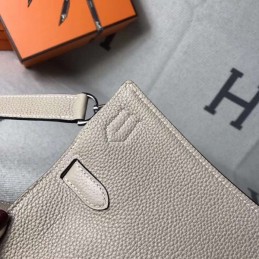 Replica Hermes Tan Jypsiere 28 Bag