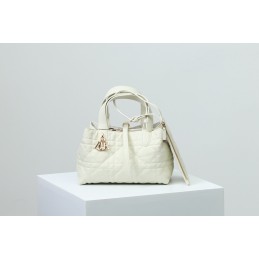 Replica Christian Dior...