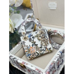 Replica Christian Dior...