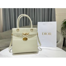 Replica Christian Dior...