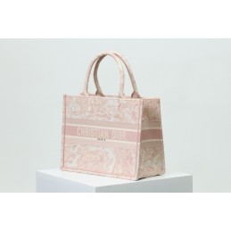 Replica Christian Dior...