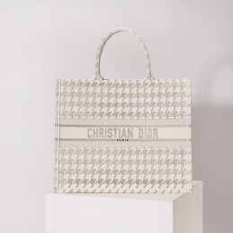 Replica Christian Dior...