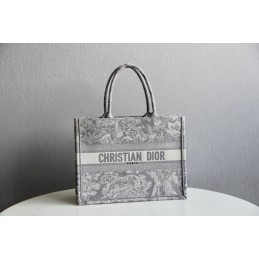 Replica Christian Dior...