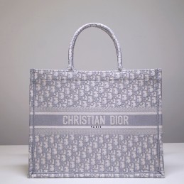 Replica Christian Dior Book...