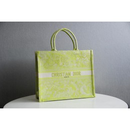 Replica Christian Dior Book...