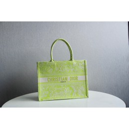 Replica Christian Dior Book...