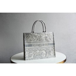 Replica Christian Dior Book...