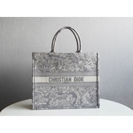 Replica Christian Dior Book...
