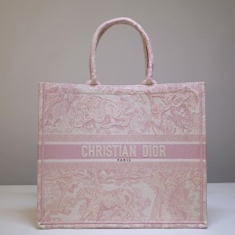 Replica Christian Dior Book...