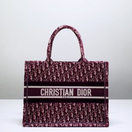 Replica Christian Dior Book...