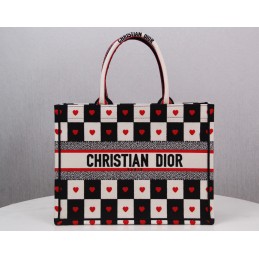 Replica Christian Dior Book...
