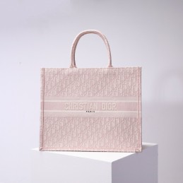 Replica Christian Dior Book...