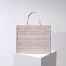 Replica Christian Dior Book...