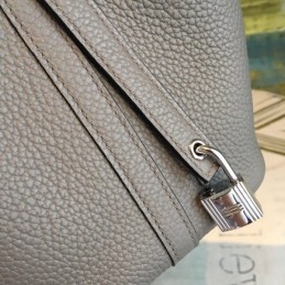 Replica Hermes Tan Picotin Lock 22 Bag