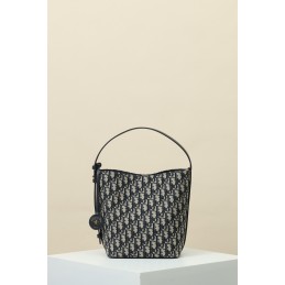 Replica Christian Dior...