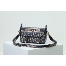 Replica Christian Dior...