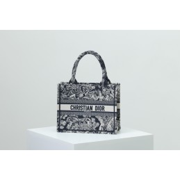 Replica Christian Dior Book...