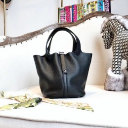 Replica Hermes Black Picotin Lock 22 Detailed Leather Bag