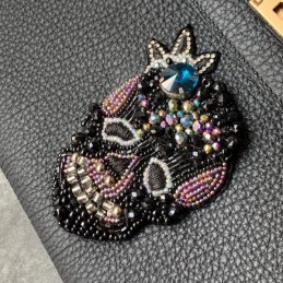 Replica Hermes Black Kelly 25 Skull Charm Strap Bag