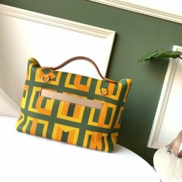 Replica Hermes Tan Green Geometric Kelly 2424 29 Bag