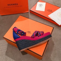 Replica Hermes Pink Multicolor Strap Sandal