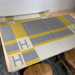 Replica Hermes yellow and gray Avalon H wool cashmere blanket