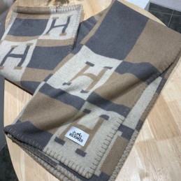 Replica Hermes beige, gray, and blue Avalon H wool cashmere blanket