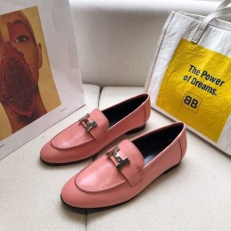Replica Hermes Pink Leather Loafer