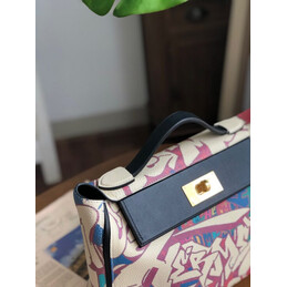 Replica Hermes White Multicolor Print Kelly 2424 29 Bag
